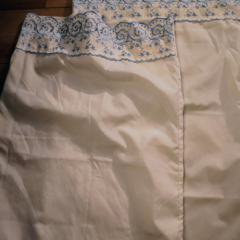 White & Blue Embroidered Full Size Bed Sheet and Cotton Pillowcases